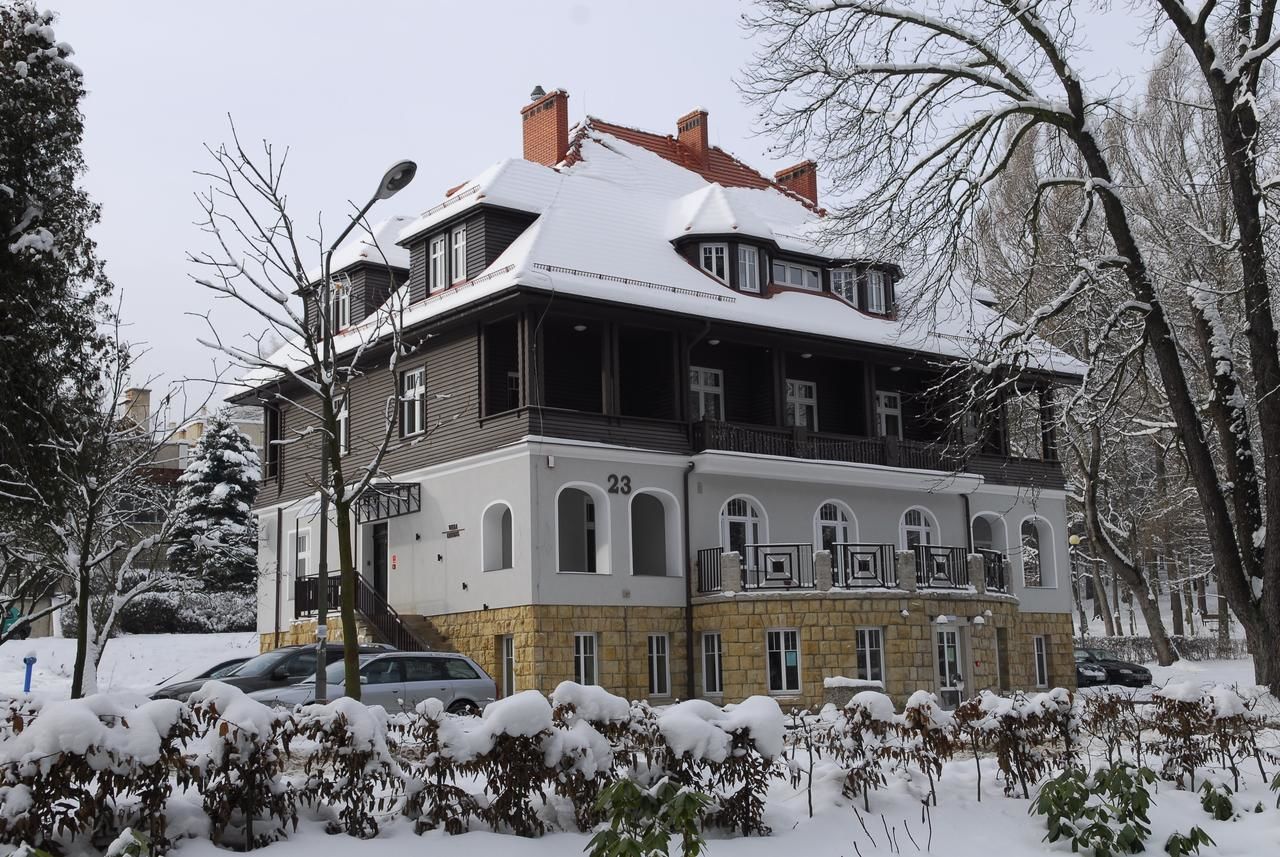 Отели типа «постель и завтрак» Villa Lessing Поляница-Здруй-38